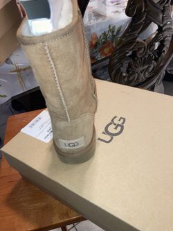 Uggs Brown Size 6,8,9,10