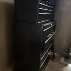 Aluminum Toolbox Is Two Piece 