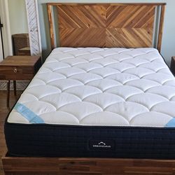 Solid Wood Queen Bedroom Set