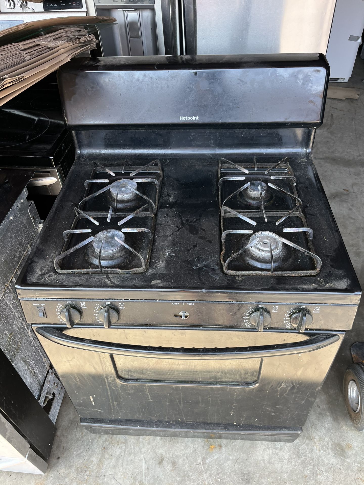 Hot Point Gas Stove