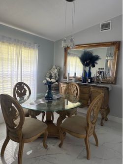 Solid wood dinning room