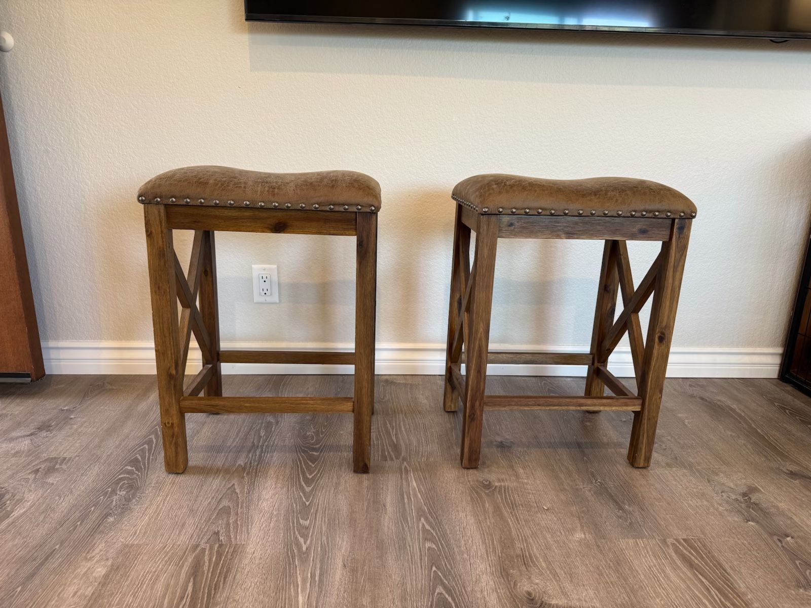 Two bar Stools