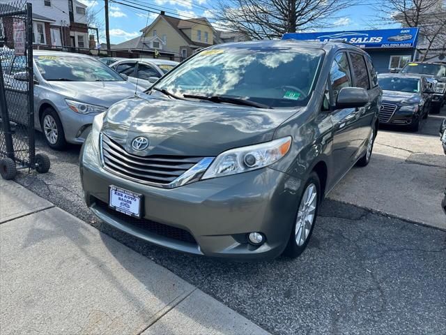 2014 Toyota Sienna