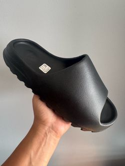 Size 12 slides