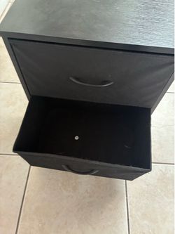 Small dresser 2 cubbies
