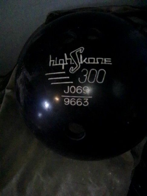 Bowling Ball With Bag