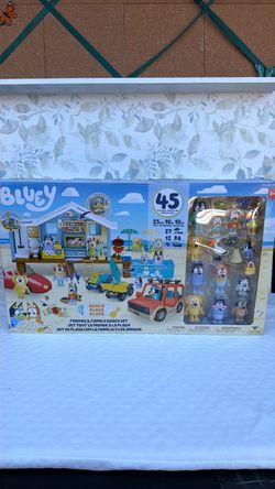 Bluey Friends & Family Beach Set (45-Piece Mega Set) - Brand New