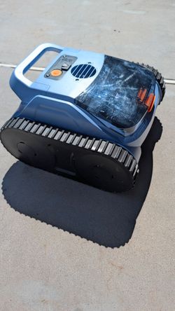 Robotic Pool Cleaner with Track Drive Seauto 20