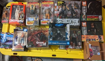 Action figures predator marvel borderlands spawn trigun shaun of the dead Neca McFarlane Kaiyodo Revoltech New