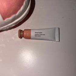 Glossier Cloud Paint 