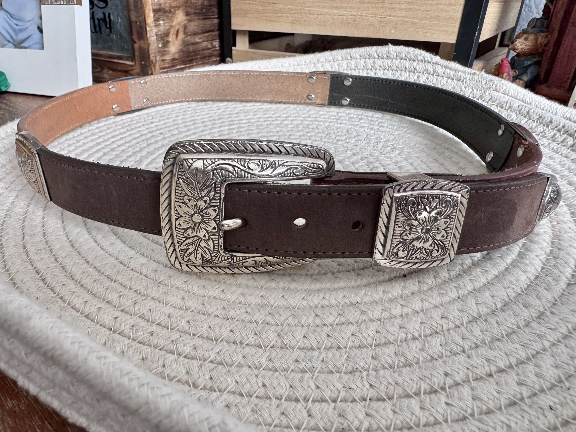 BRIGHTON LEATHER & SILVER FLORAL DESIGn BELT