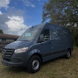 2019 Mercedes-Benz Sprinter 2500