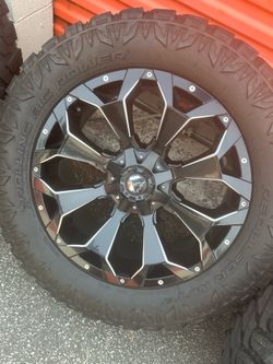 22x9.5 Fuel rims and Tires for Ram 1500 or Toyota Tundra
