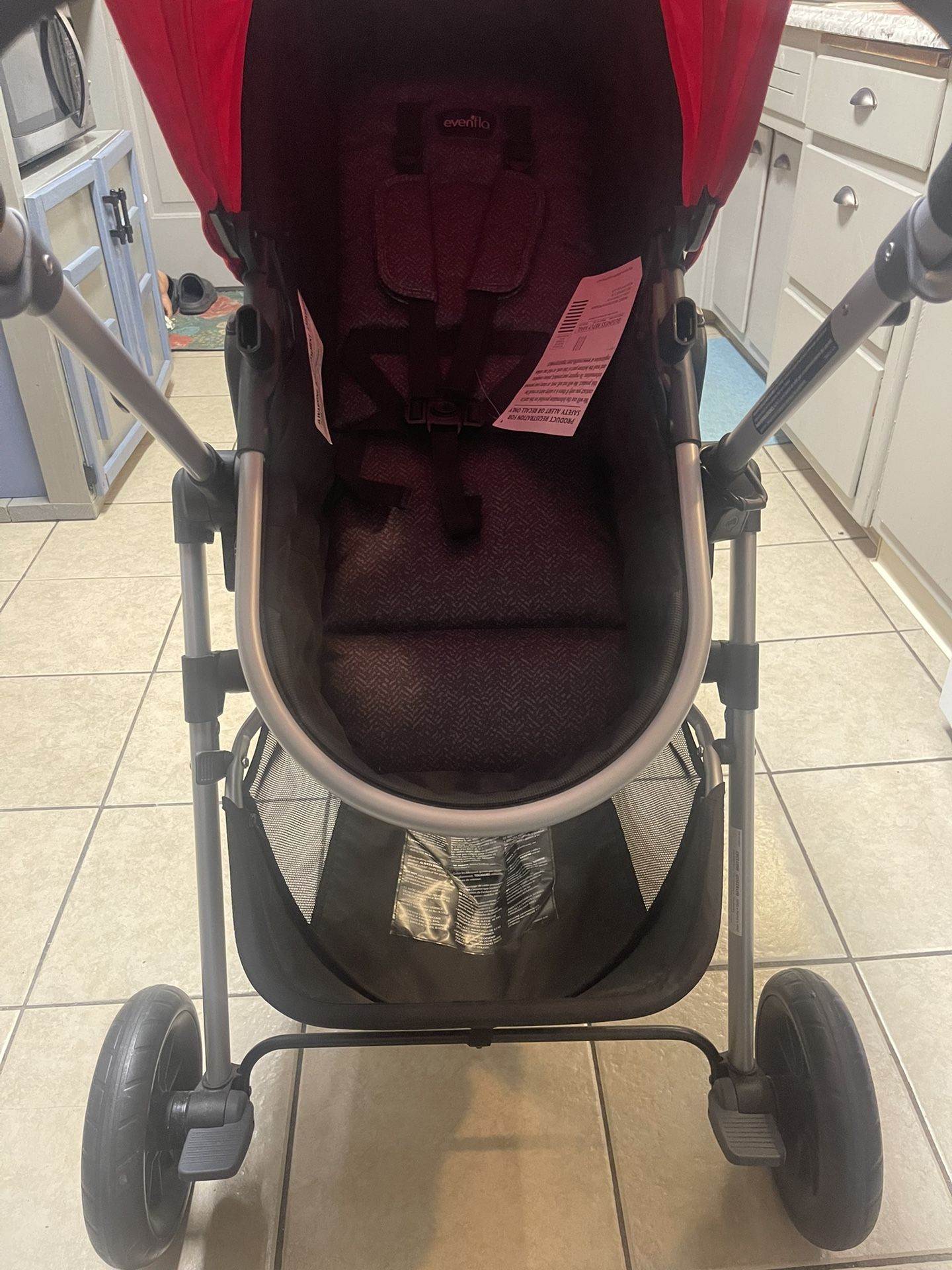 Evenflo Pivot Travel System (Car Seat Not Included)