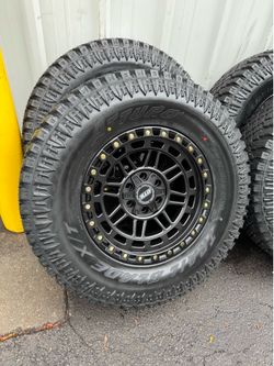 NEW 18x9 dts wheels wrapped in 35x12.50r18 atturo xt tires.