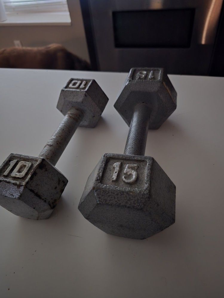 2 Dumbells For $25