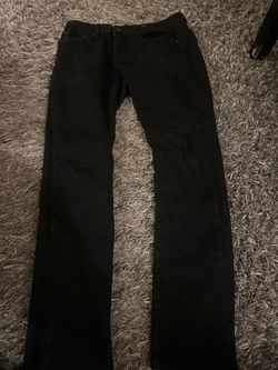 Black Jeans (Christian Carera)