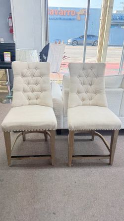 Set 2 Counter Height Dining Chairs / Sillas altas de madera