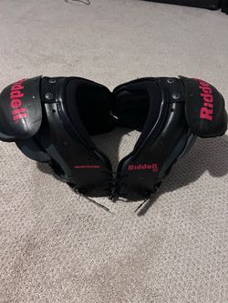 Youth Football Shoulder Pads Riddell S2 Large 100  Black 13-14" Great Cond A4