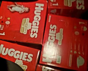 Huggies lil snugglers 174 count size 1