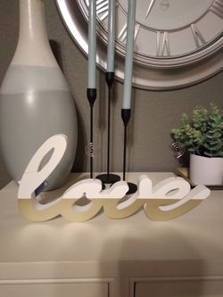 "Love" Photo Holder