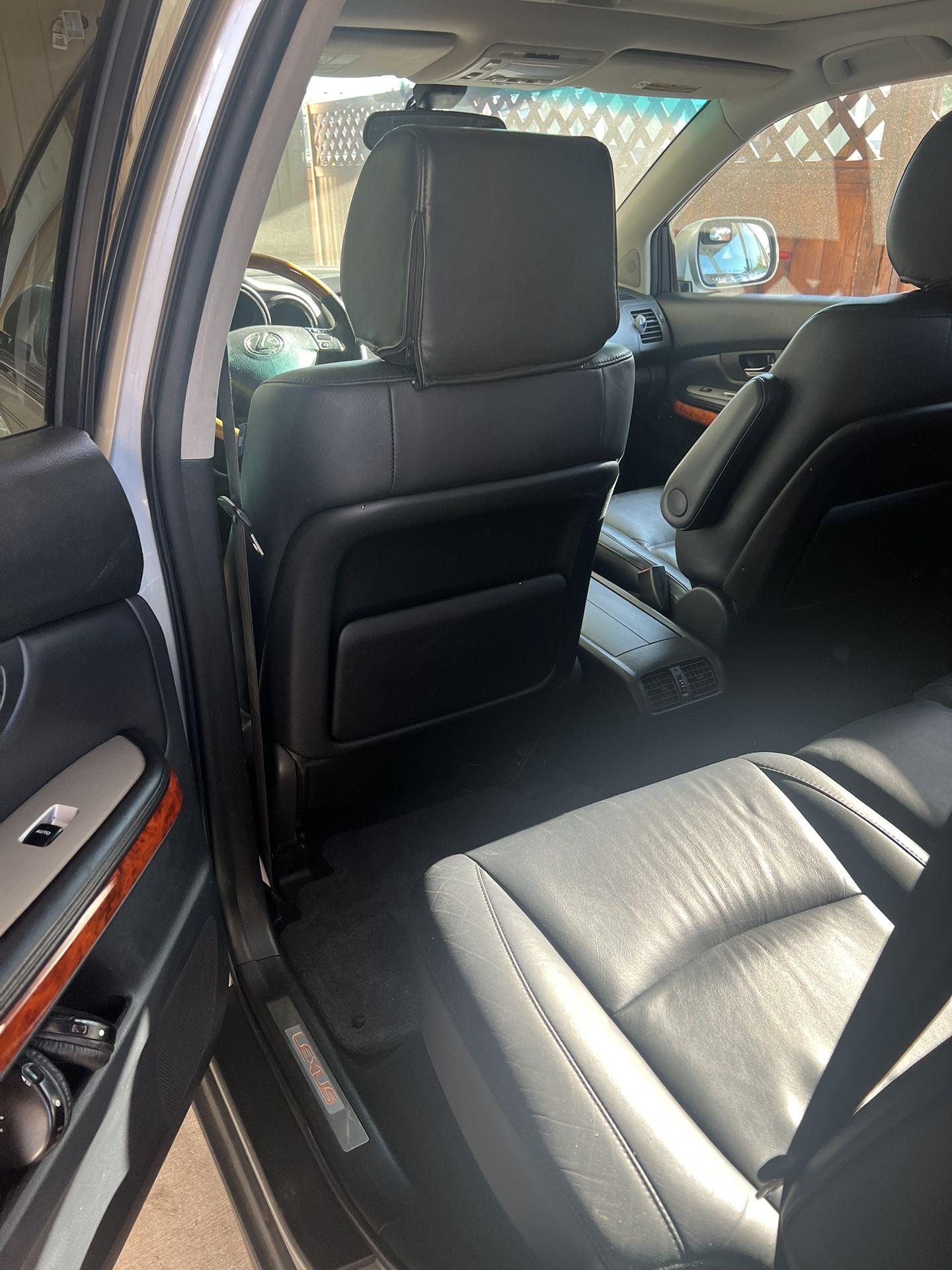 2005 Lexus XR 330