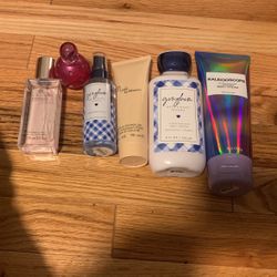 Mini perfume and lotion 
