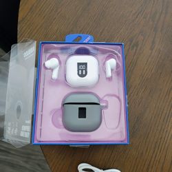 Bluetooth Earbuds New.... 