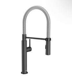 American Standard- Studio® S Semi-Pro Pull-Down Dual Spray Kitchen Faucet With Spring Spout