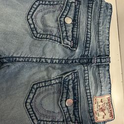 Pink Stitch MidRise Boot-cut True Religion jeans size-28(7)