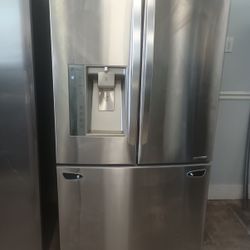 LG Refrigerator Stainless French Doors