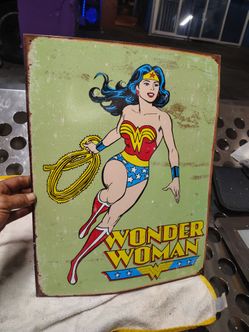 Vintage Style DC Comics Wonder Woman Metal Tin Sign — 12.5" x 16" Wall Decor