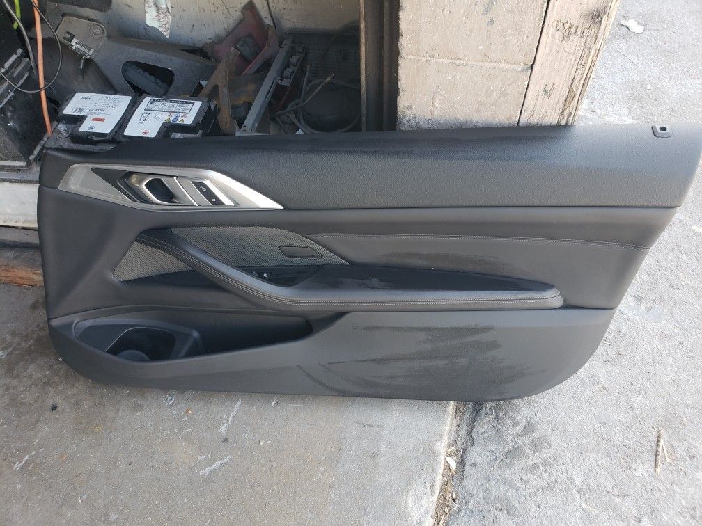 Right Side  Door panel   BMW M4
