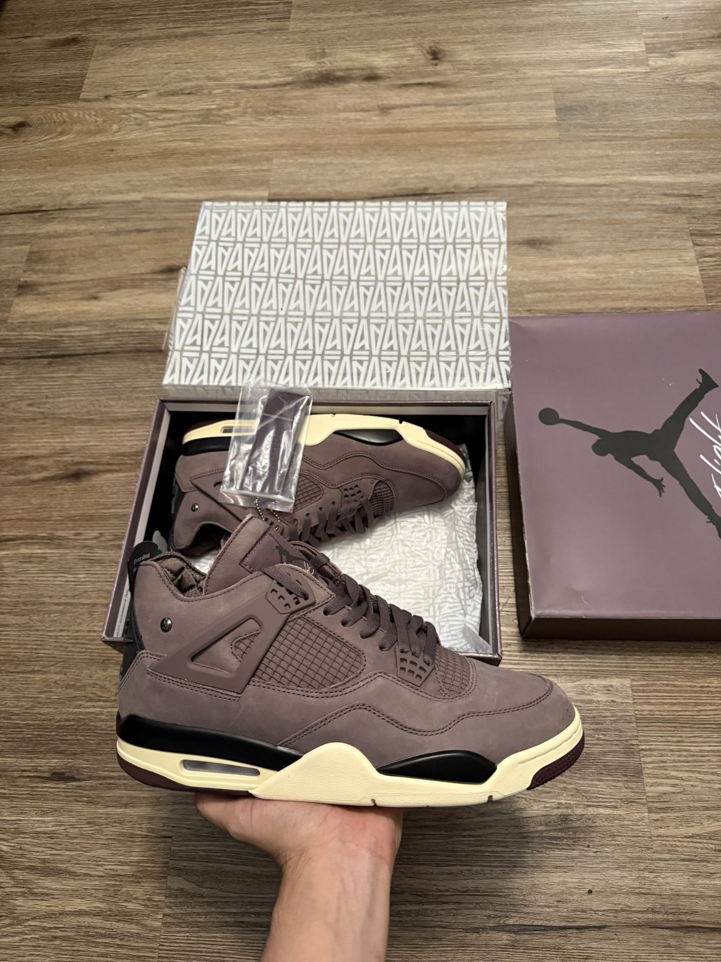 Jordan 4 A Ma Maniere Violet Ore