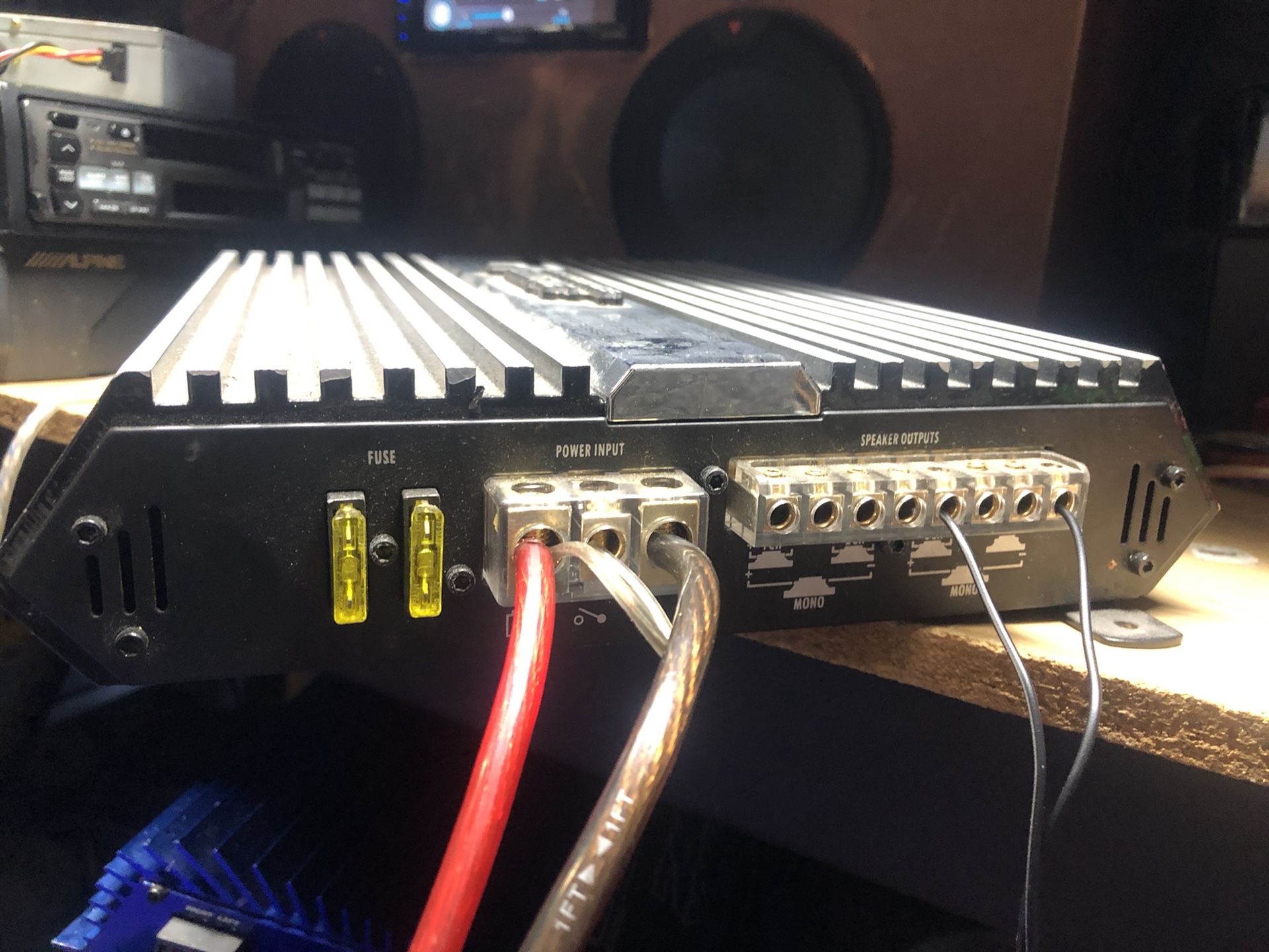 Performance Teknique 4 Channel Amplifier, image size:1920x1440