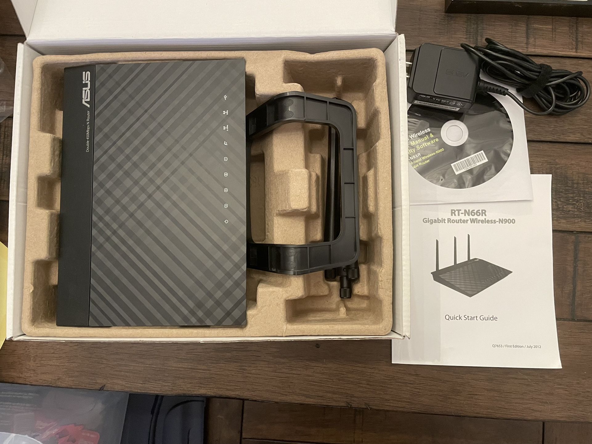 ASUS RT-N66R Gigabit Wireless Router