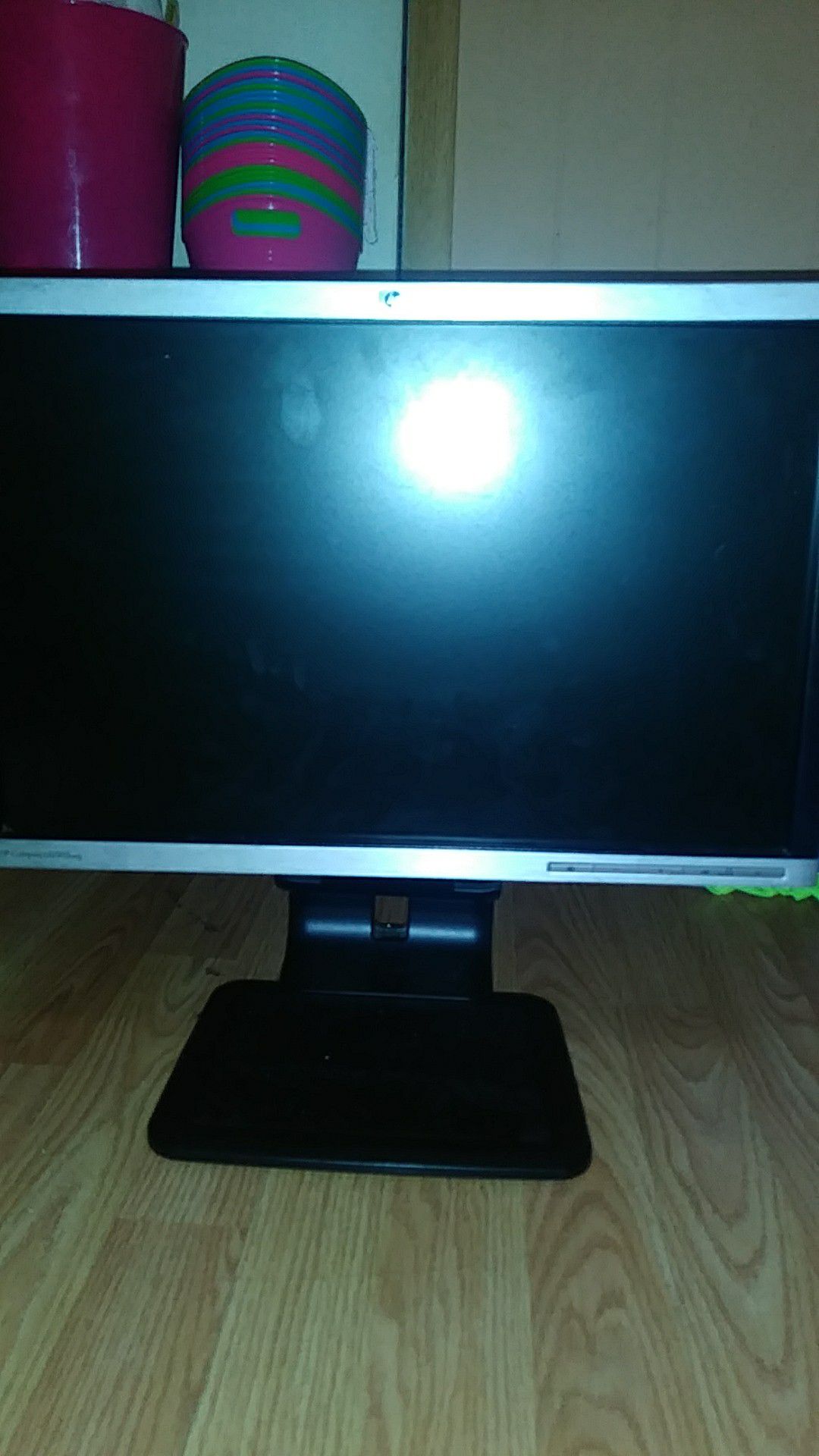 Computer Monitor / Mint Condition / HP