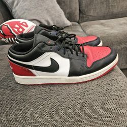 Nike Air Jordan 1 Low Bred Toe US Size 8