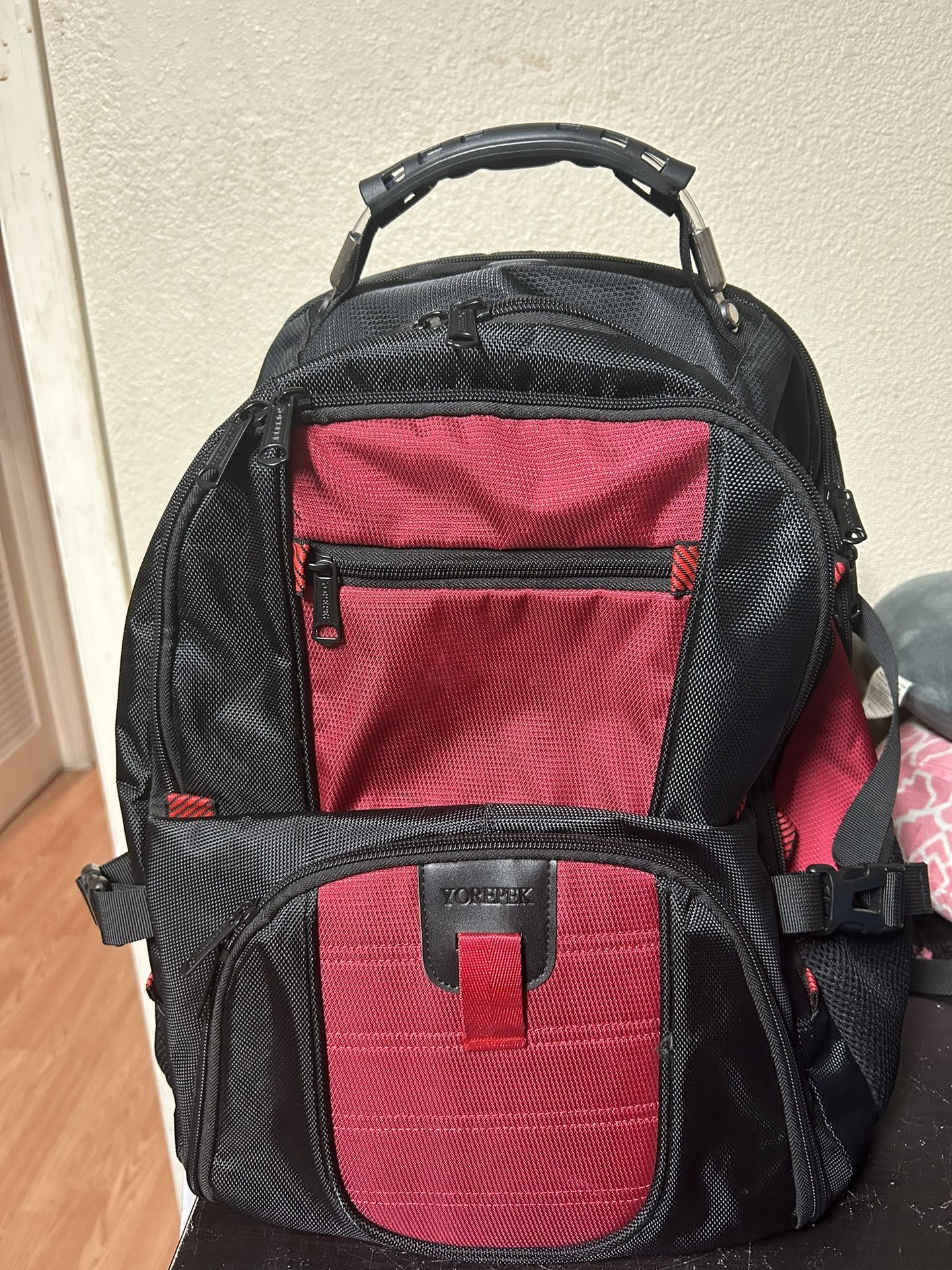 Yorepek Laptop Backpack
