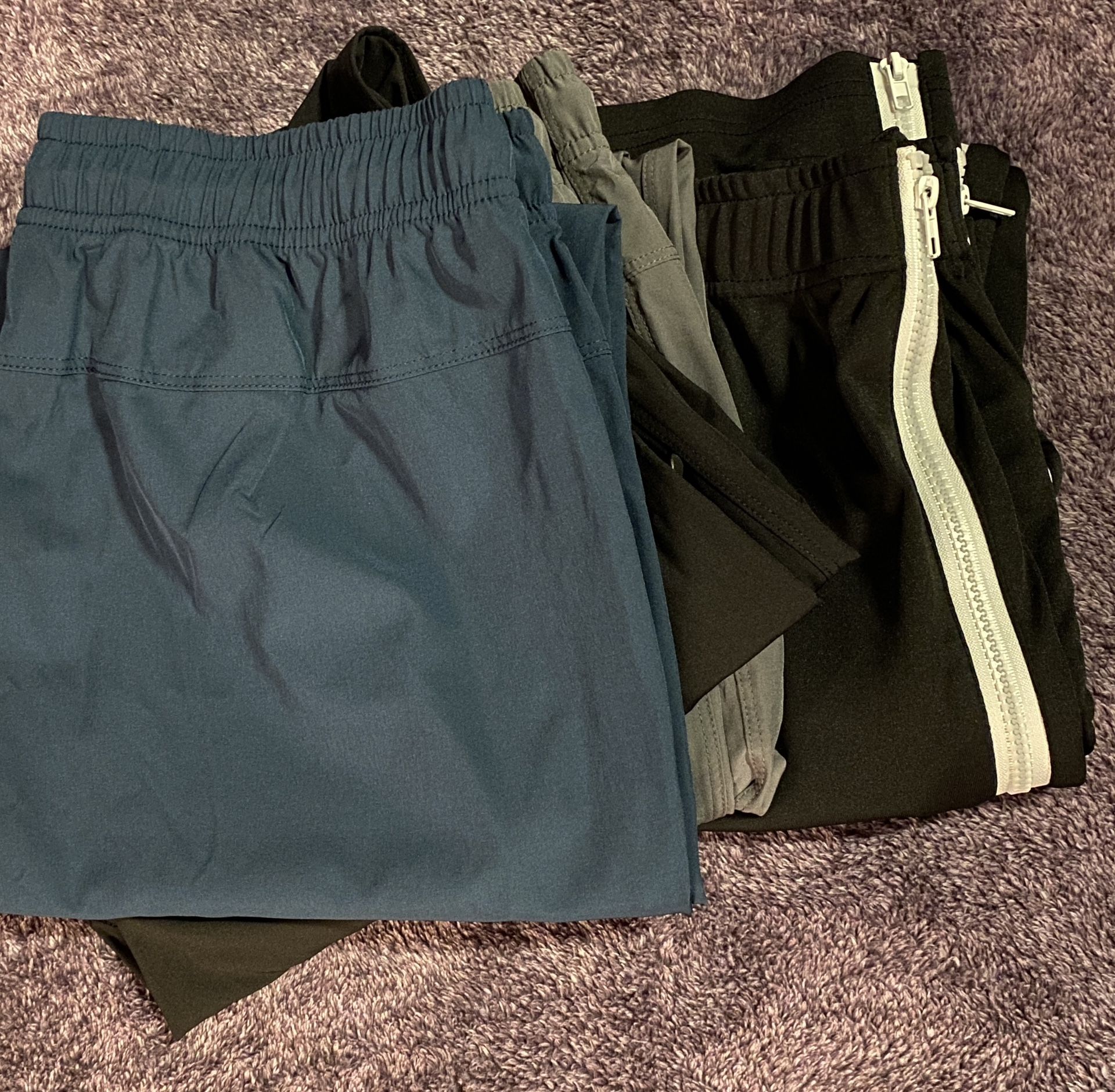 New 4 pair Men’s lightweight pants athletic, surgical, casual
