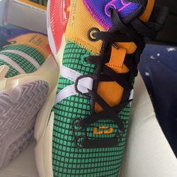 Men’s Size 11 Brand New 