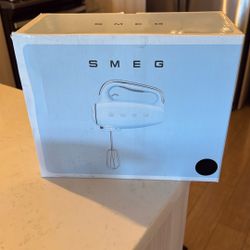 Smeg Hand Mixer 