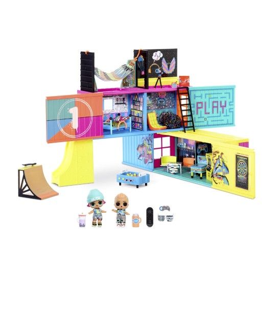 LOL SURPRISE CLUBHOUSE Playset With 40+ Surprises And 2 Exclusives Dolls