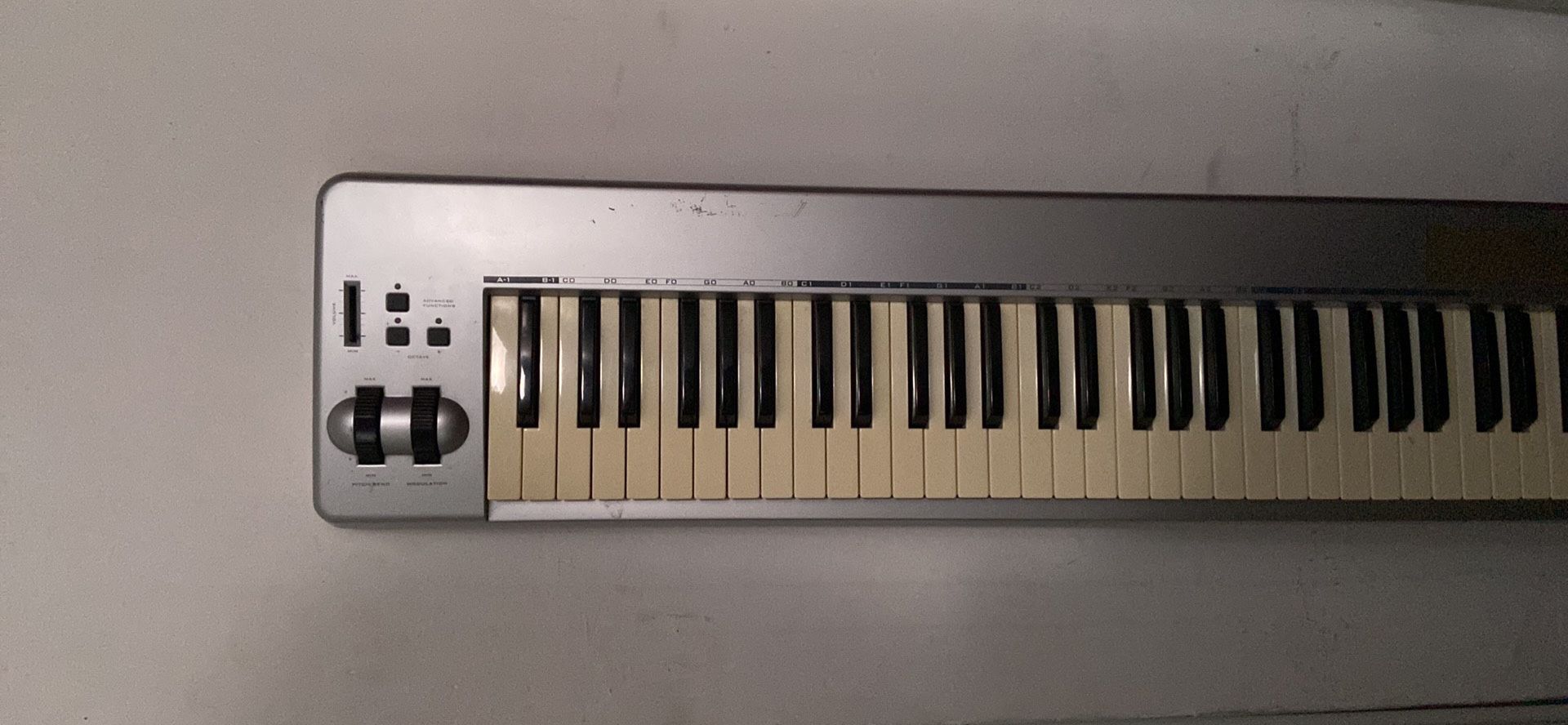 Used M-Audio Keystation 88ES MIDI Controller