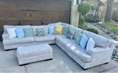Sectional Sofa & Ottoman Set