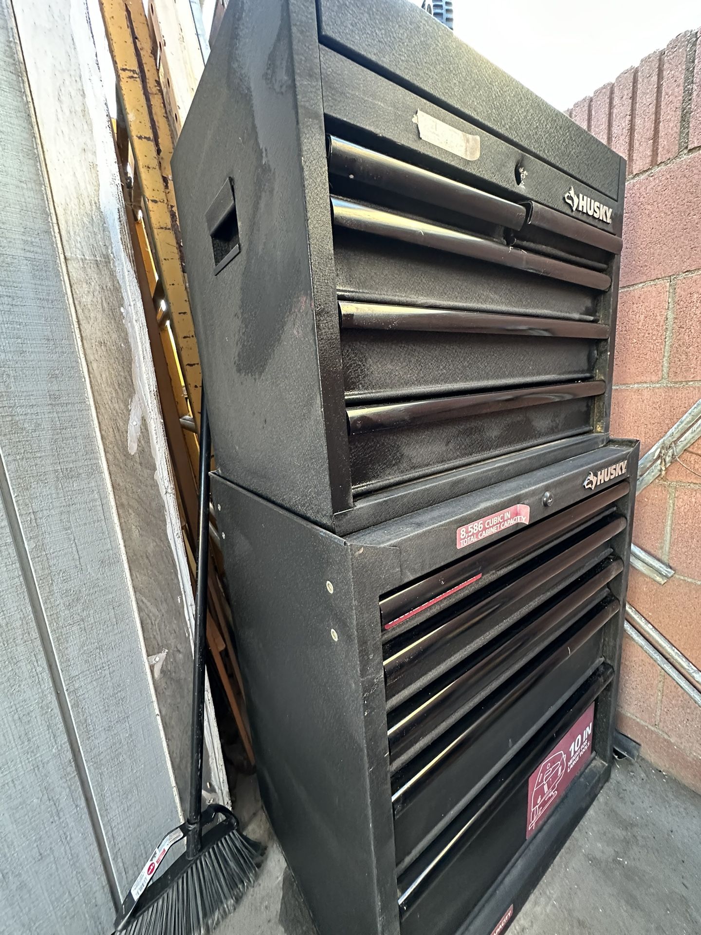 Husky Tool And Chest Cabinet