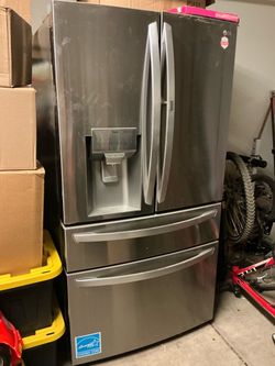LG LMRDS3006S brand new never used refrigerator