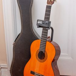 EXC Vintage Hohner G-14 Classical Guitar &Case + Tuner