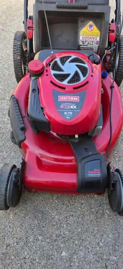 Craftsman Lawnmower 6.75hp  22inch Cut self propelled side discharge 4cycle