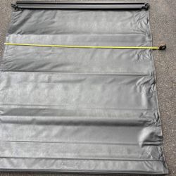 Genuine Chevy Pick Up  Truck Bed Cover Tonneau Cover Retails $800